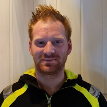Firmabil med logo og mestermerket